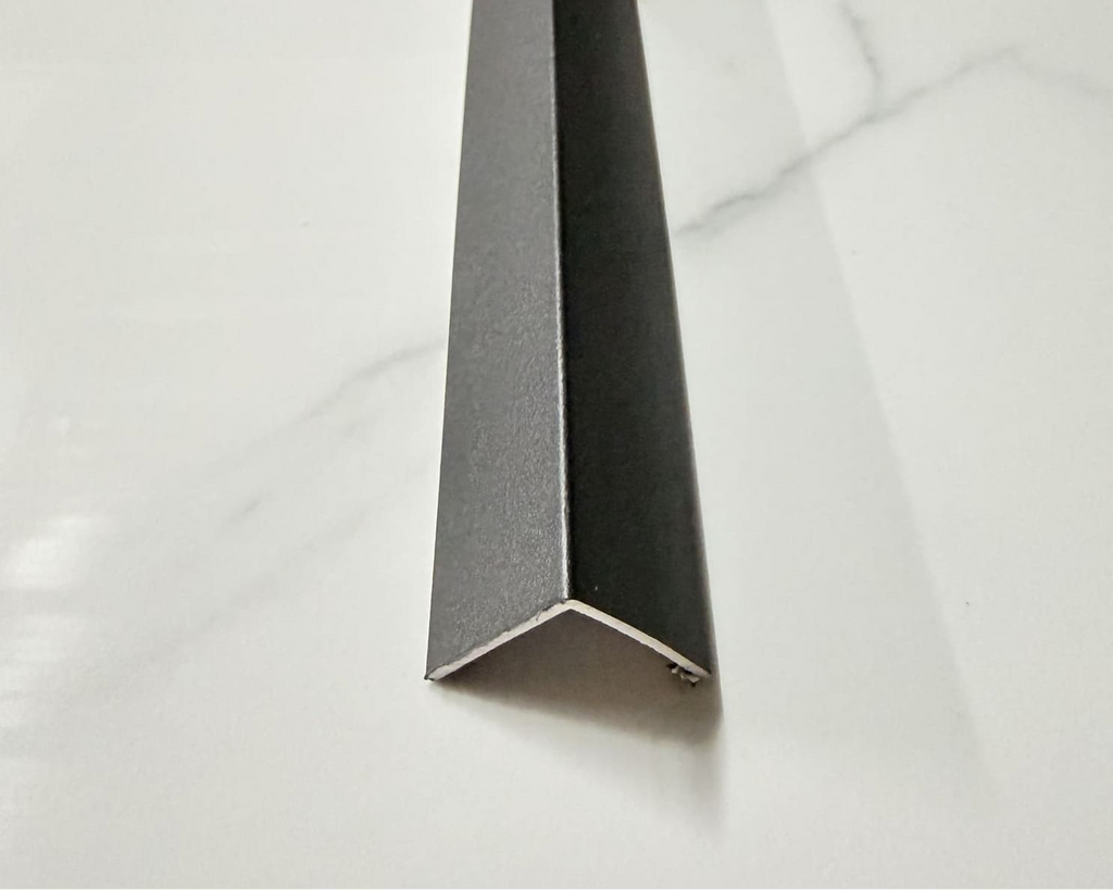 revo surfaces perfil angular pvc interior black 3