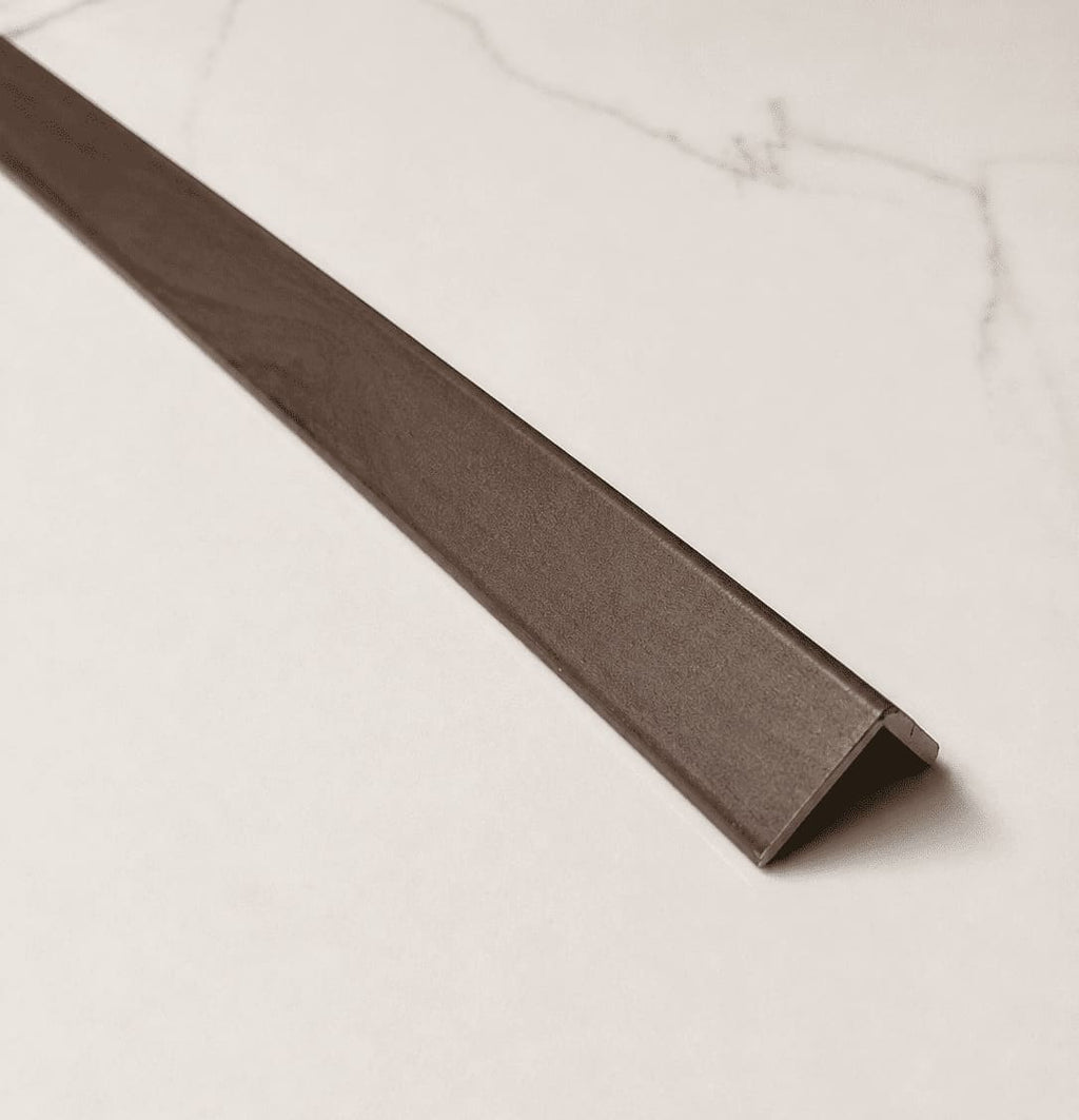 revo surfaces perfil angular wpc interior roble 1